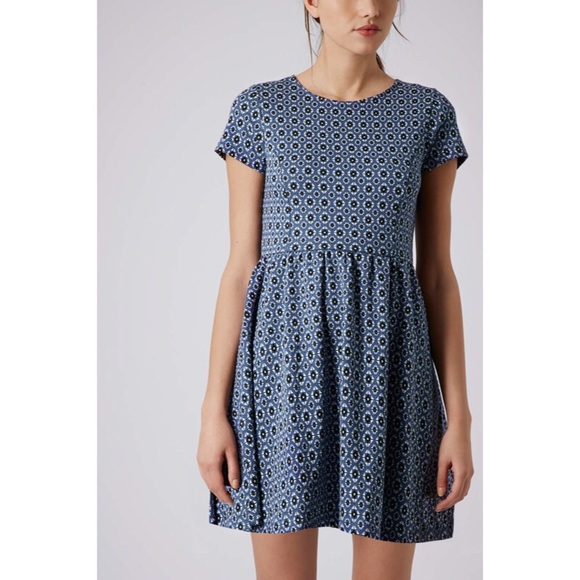 Topshop PETITE Dresses & Skirts - TOPSHOP PETITE Tile Print Tunic Dress